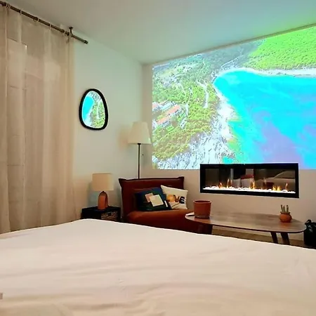 Vakantiehuis Le Patio - Cinelodge Avec Jardin