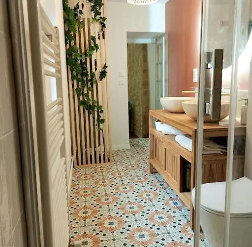 Сasa de vacaciones Le Patio - Cinélodge Avec Jardin Poitiers